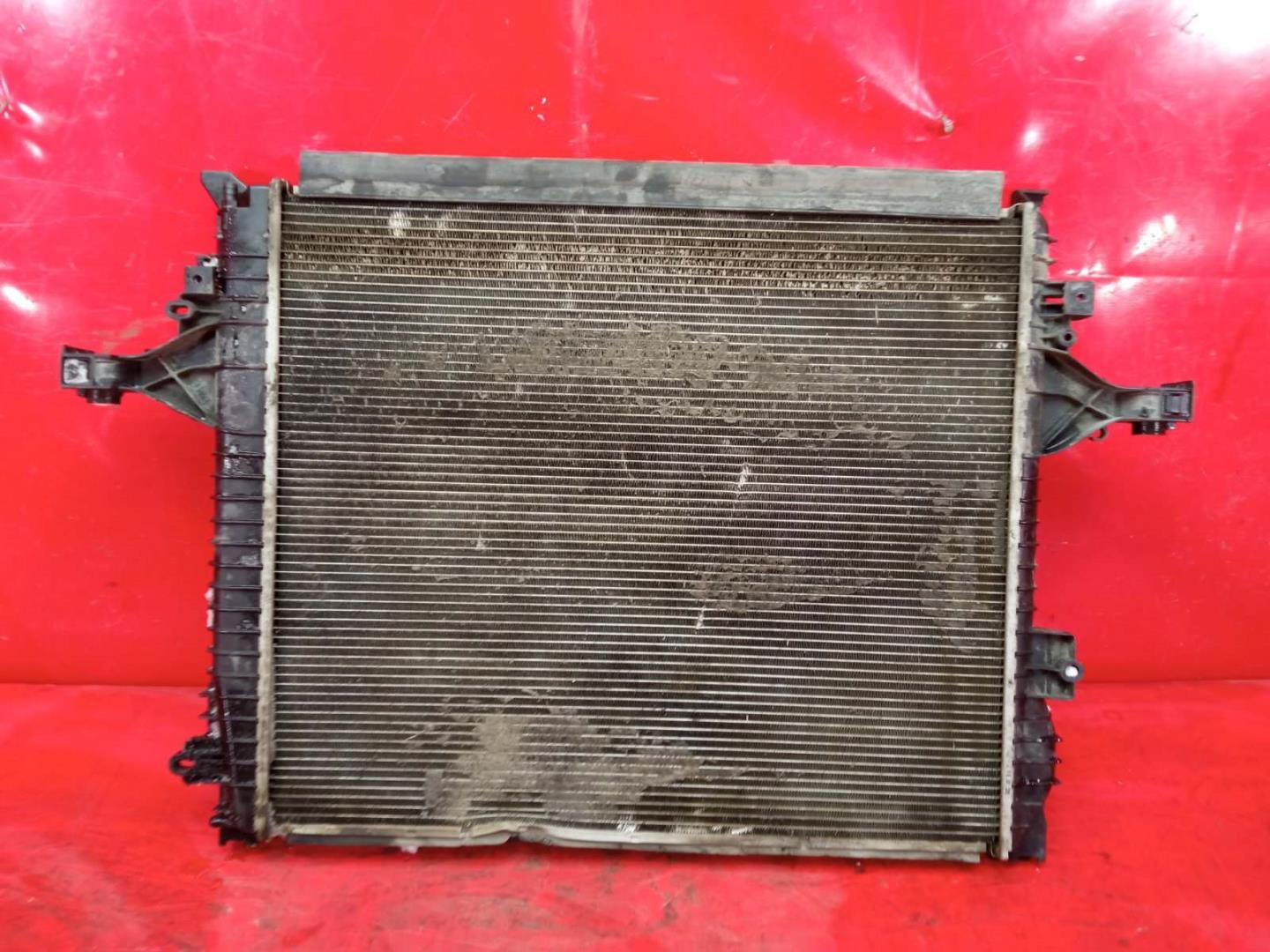 Радиатор охлаждения двигателя основной