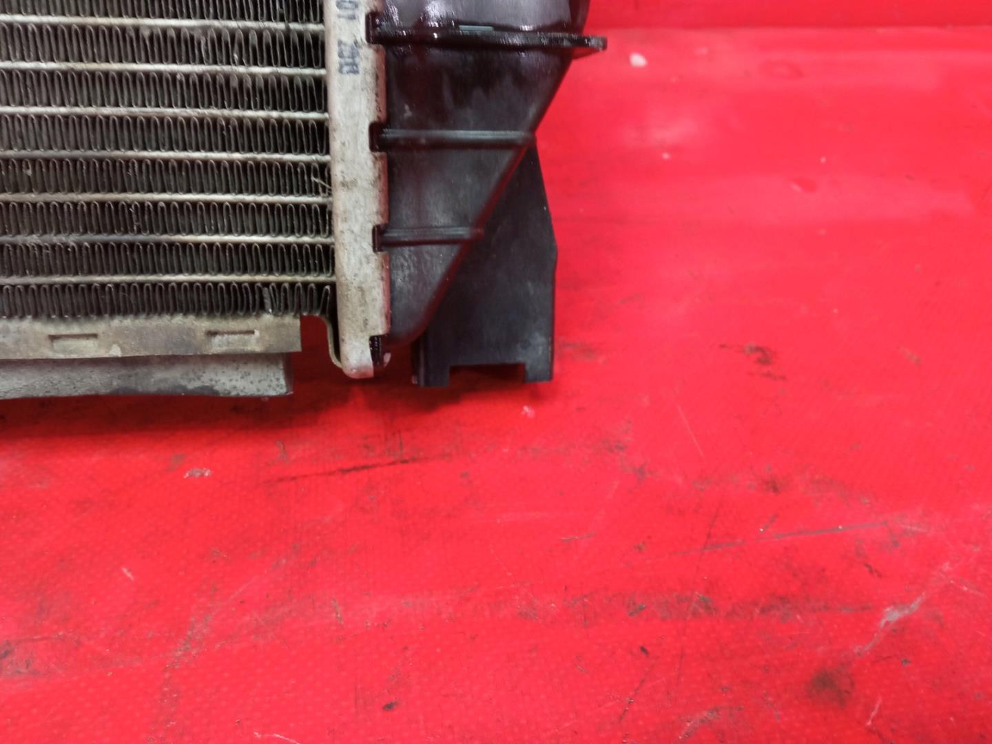 Радиатор охлаждения двигателя основной