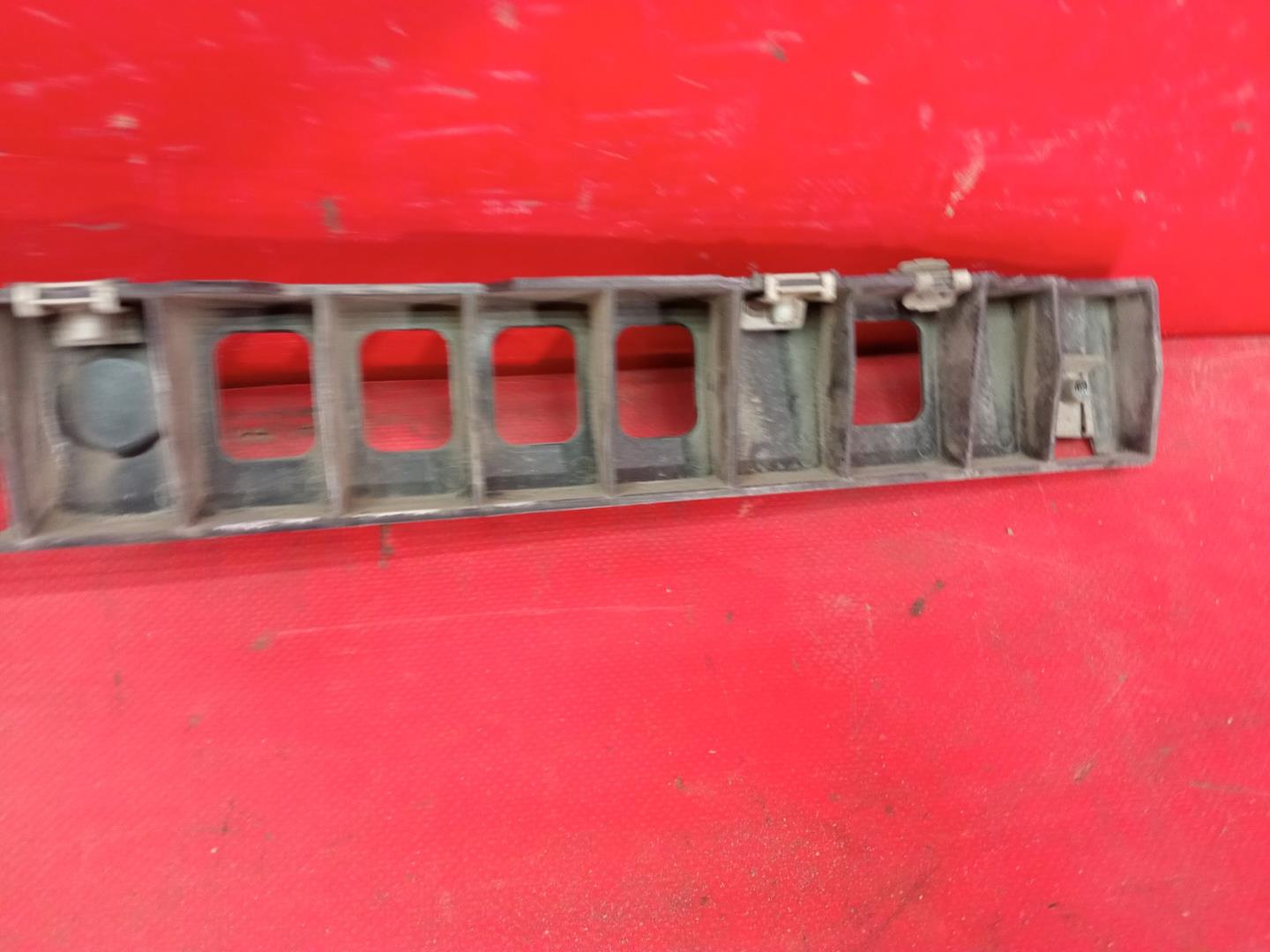 Кронштейн крепежный вспомогательный (разного назначения)