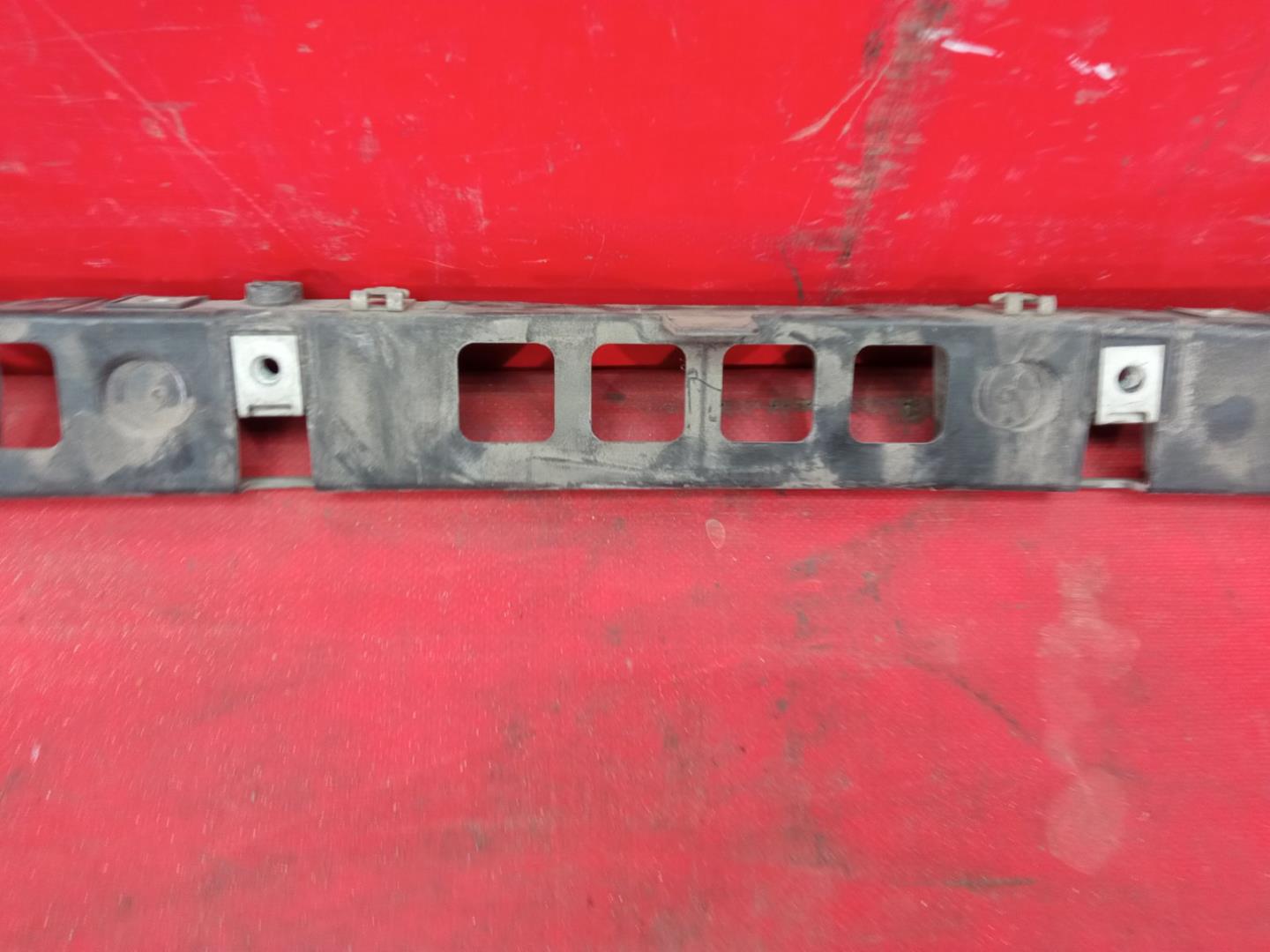 Кронштейн крепежный вспомогательный (разного назначения)