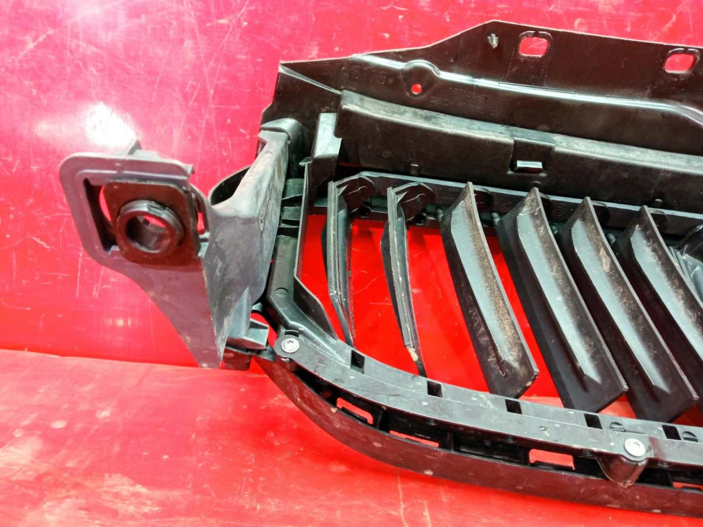 Жалюзи (воздуховод) бампера переднего