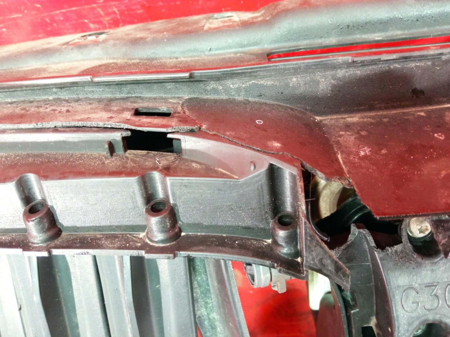 Жалюзи (воздуховод) бампера переднего