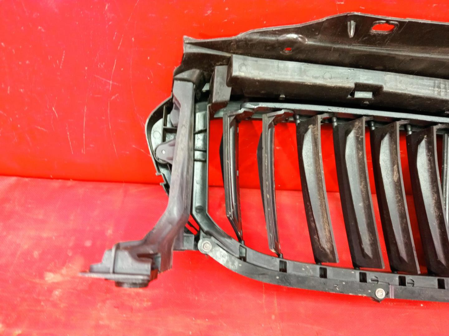 Жалюзи (воздуховод) бампера переднего