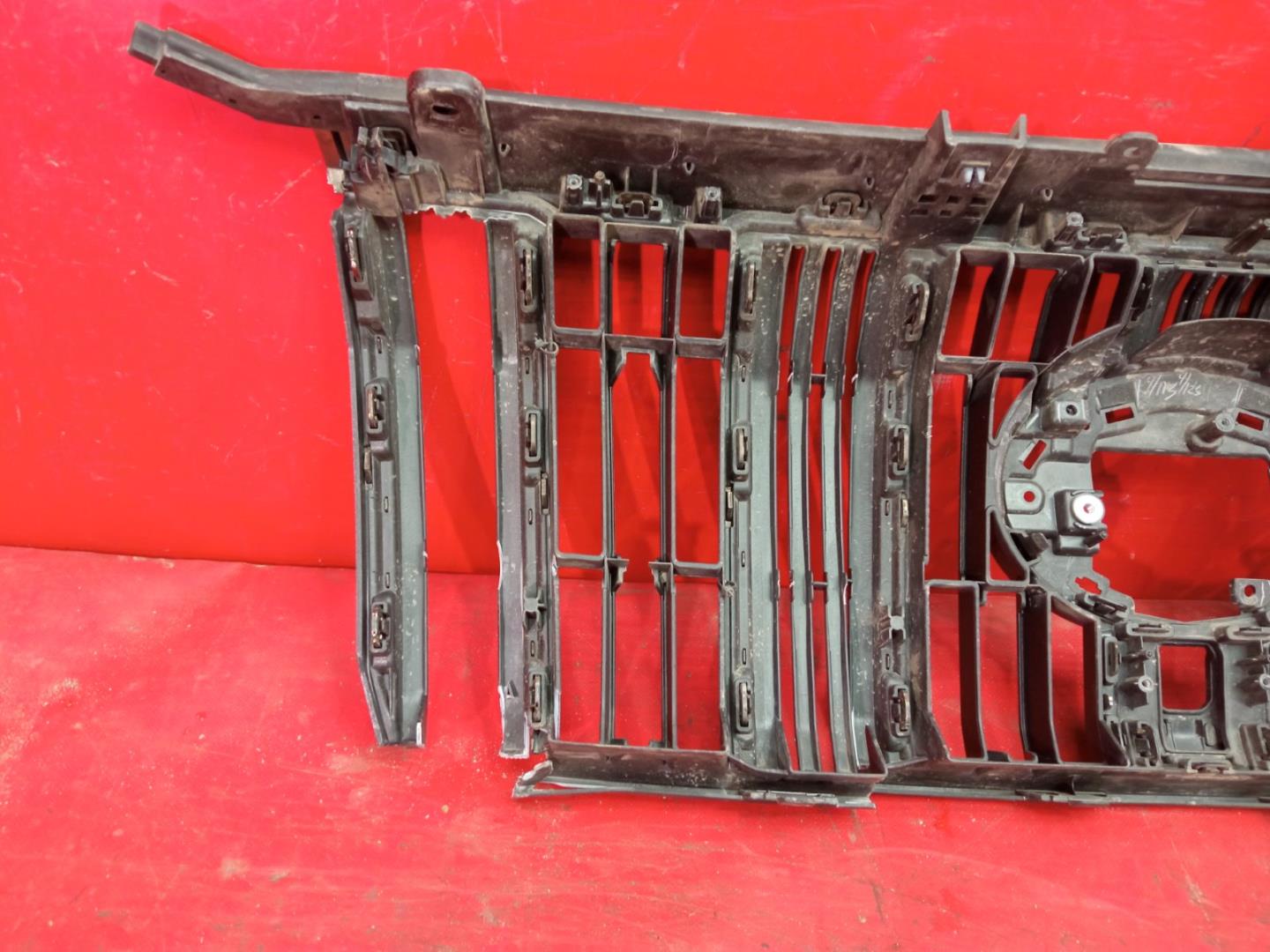 Решетка радиатора