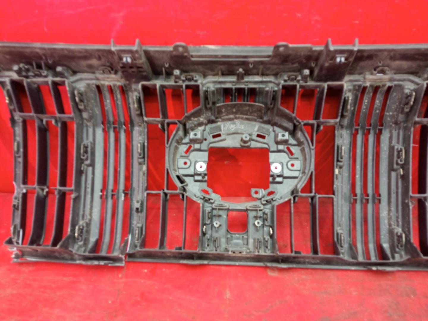 Решетка радиатора