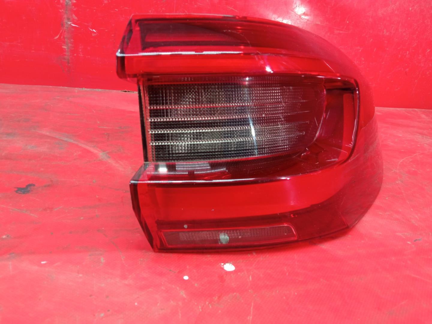 Фонарь задний