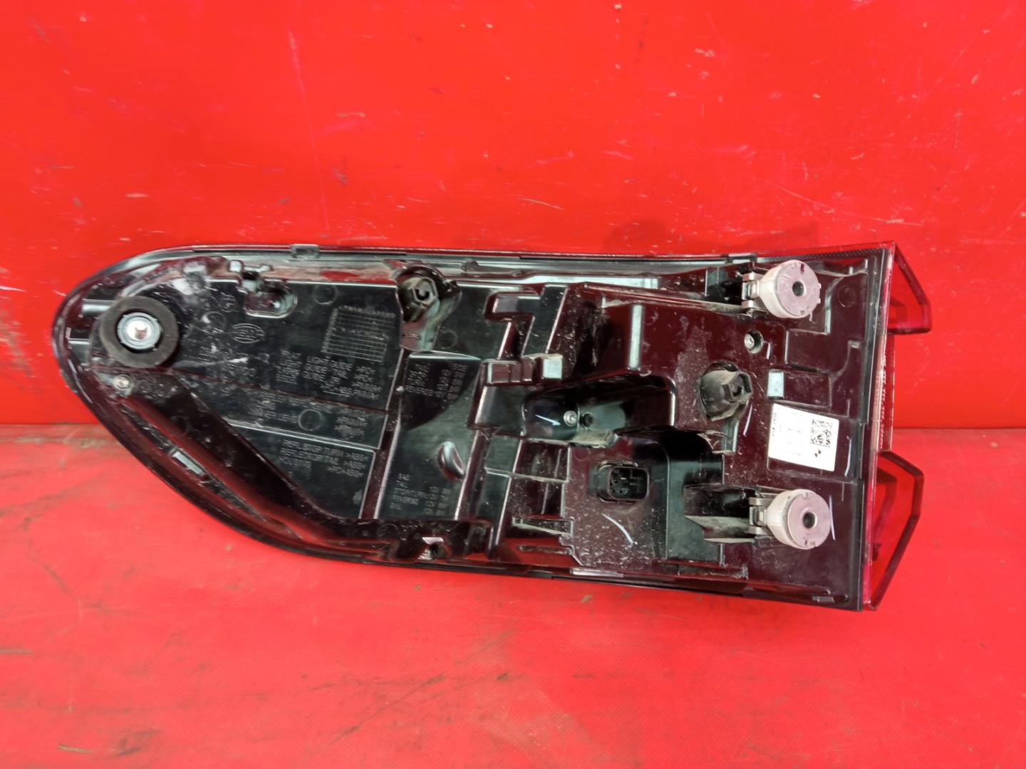 Фонарь задний