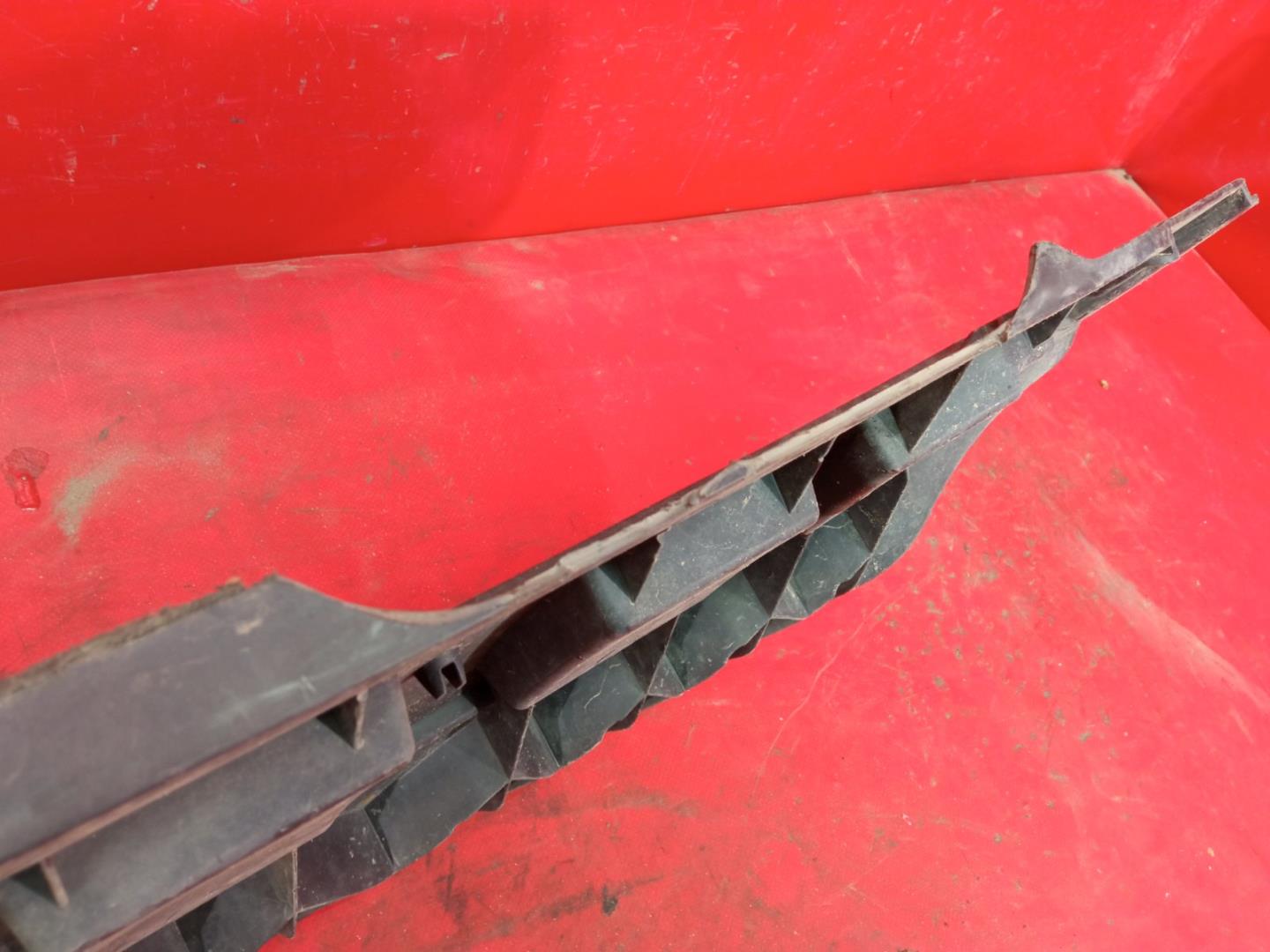 Пыльник переднего бампера