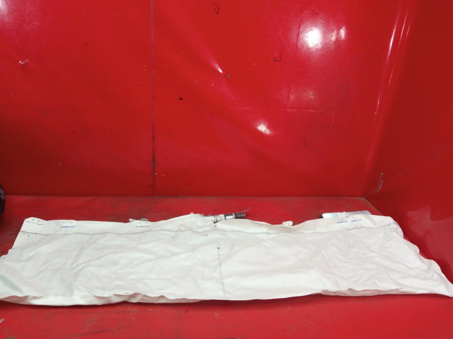 Подушка безопасности боковая (шторка)