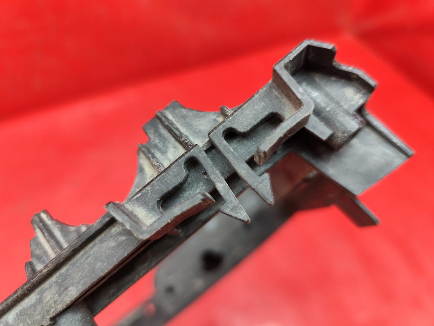 Жалюзи (воздуховод) бампера переднего