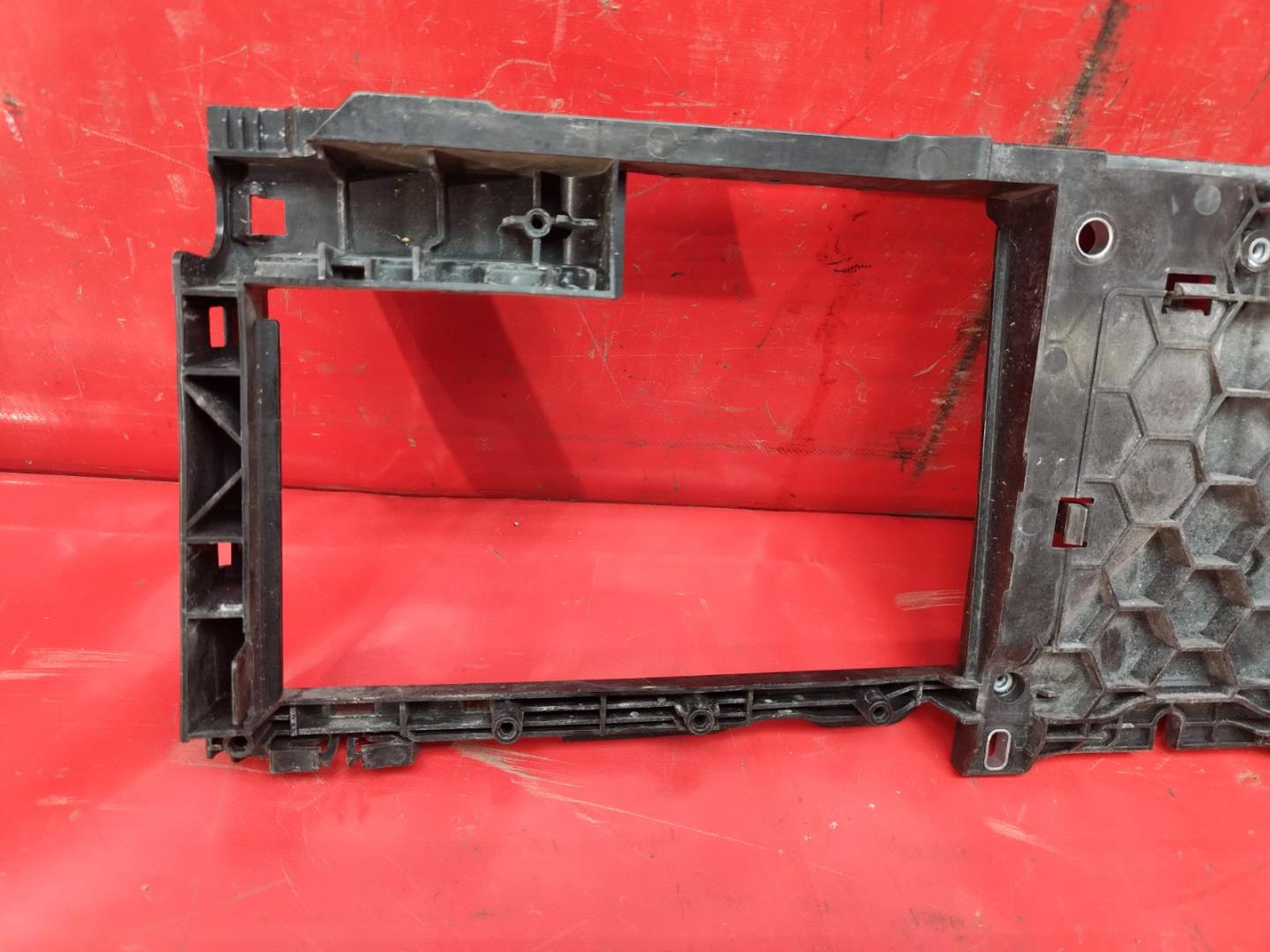 Жалюзи (воздуховод) бампера переднего