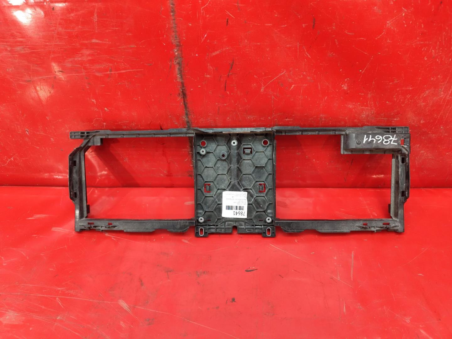 Жалюзи (воздуховод) бампера переднего