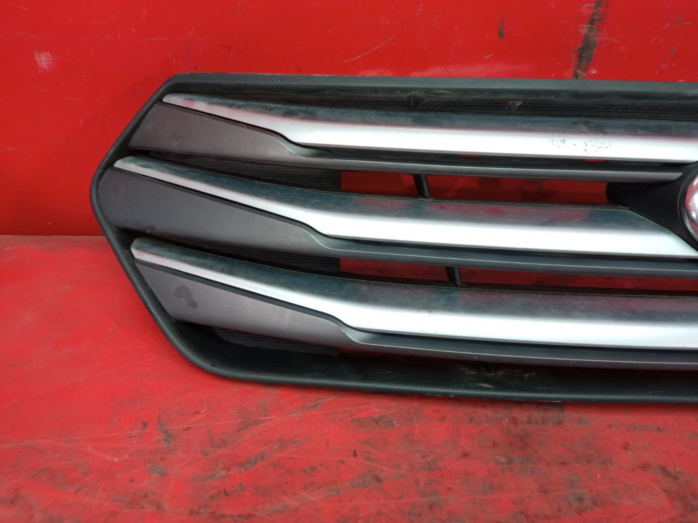 Решетка радиатора