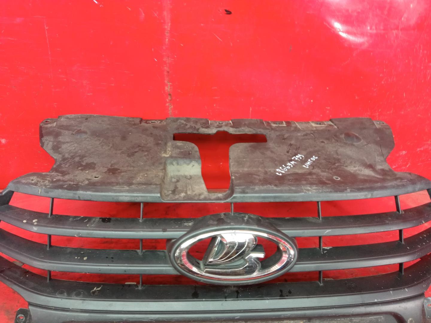 Решетка радиатора