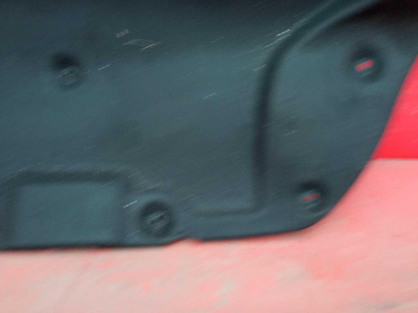 Обшивка багажника