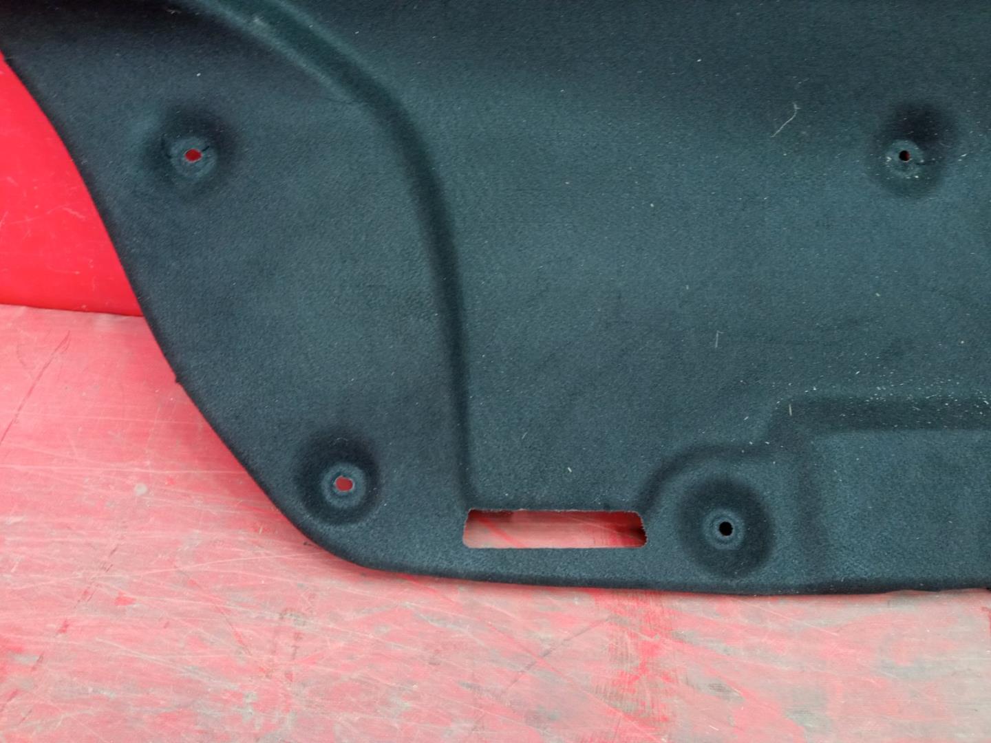 Обшивка багажника