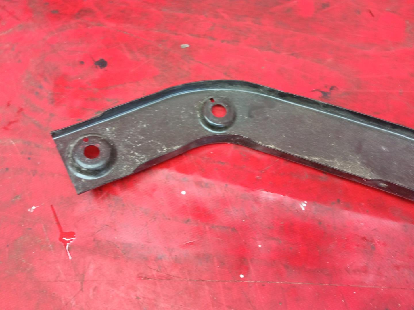 Кронштейн крепежный вспомогательный (разного назначения)