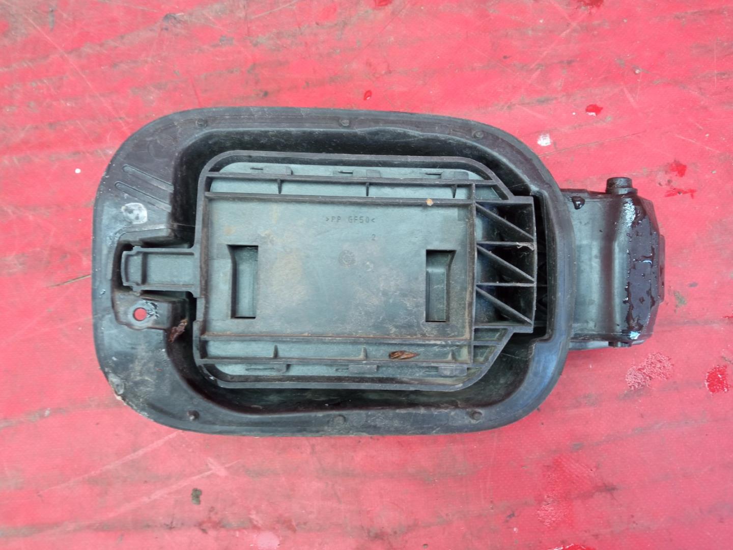 Лючок бензобака