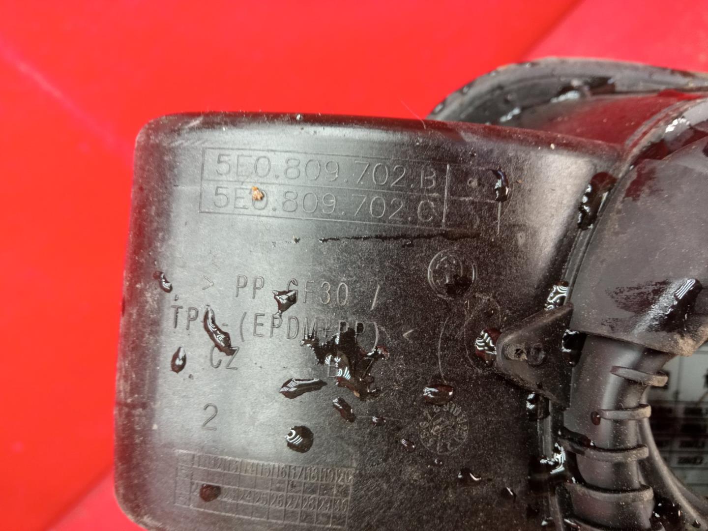 Лючок бензобака