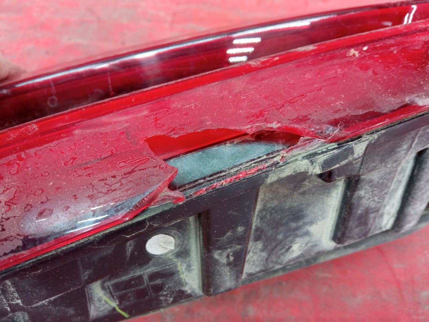 Фонарь задний