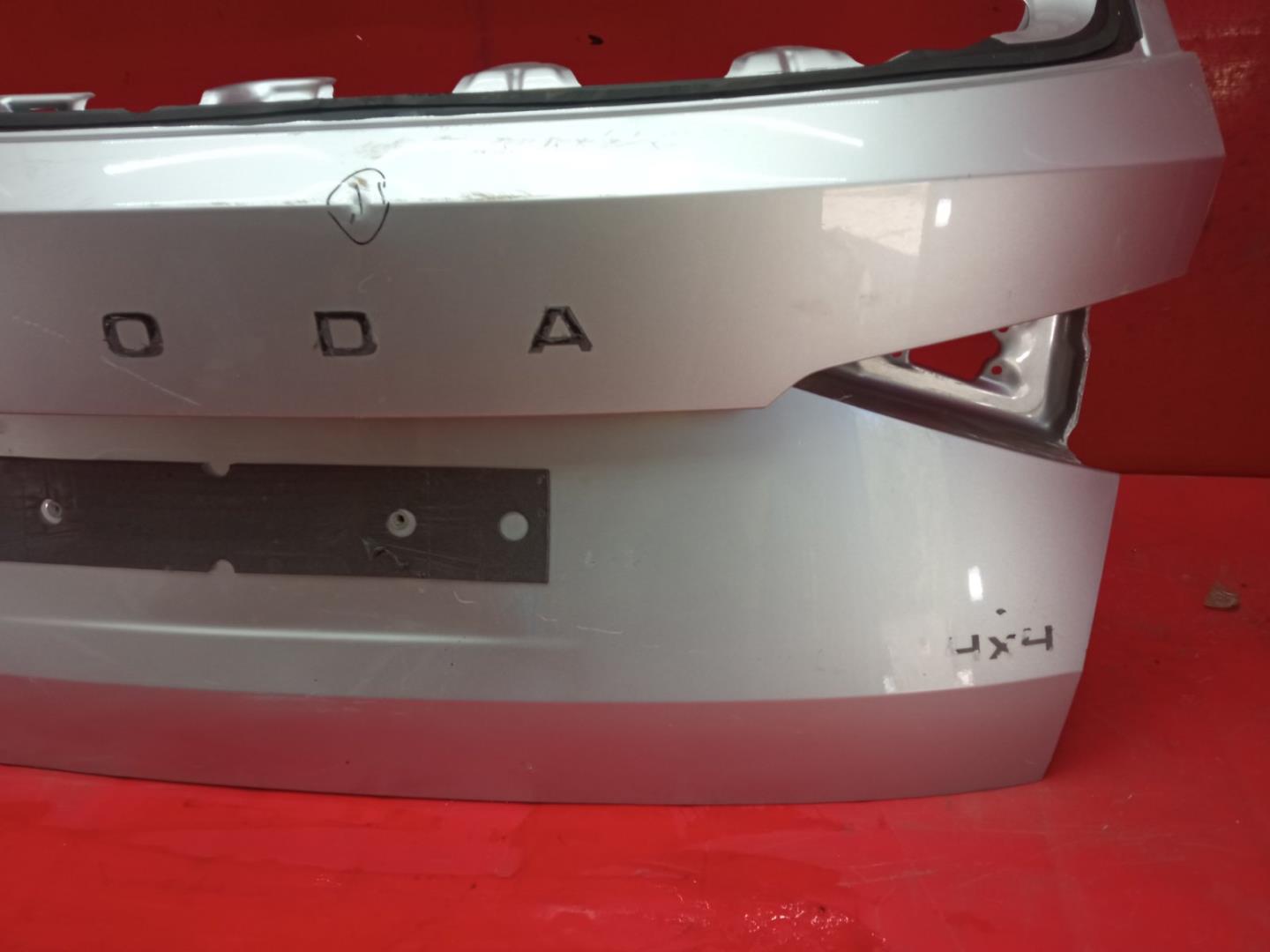 Крышка багажника