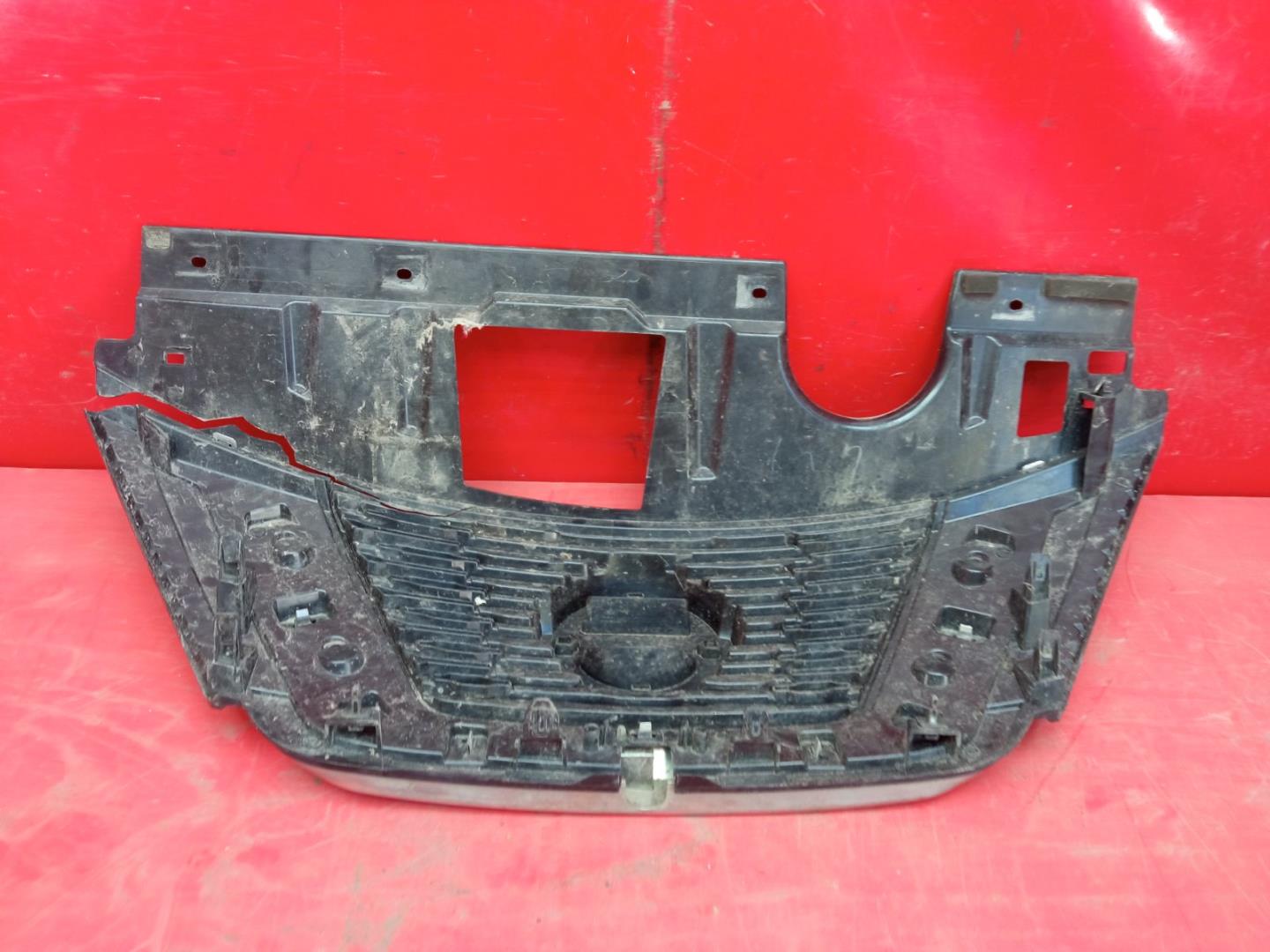 Решетка радиатора