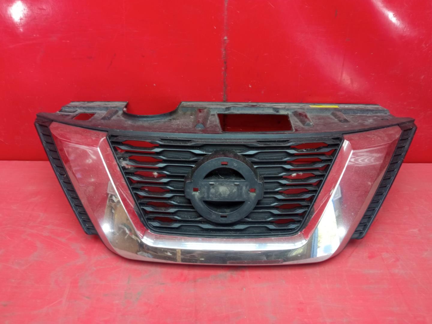 Решетка радиатора