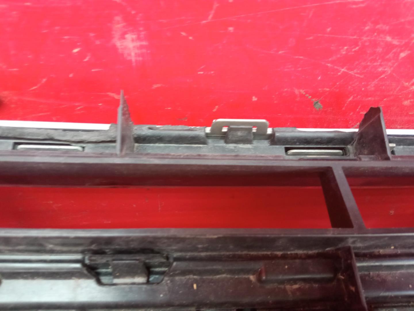 Решетка радиатора