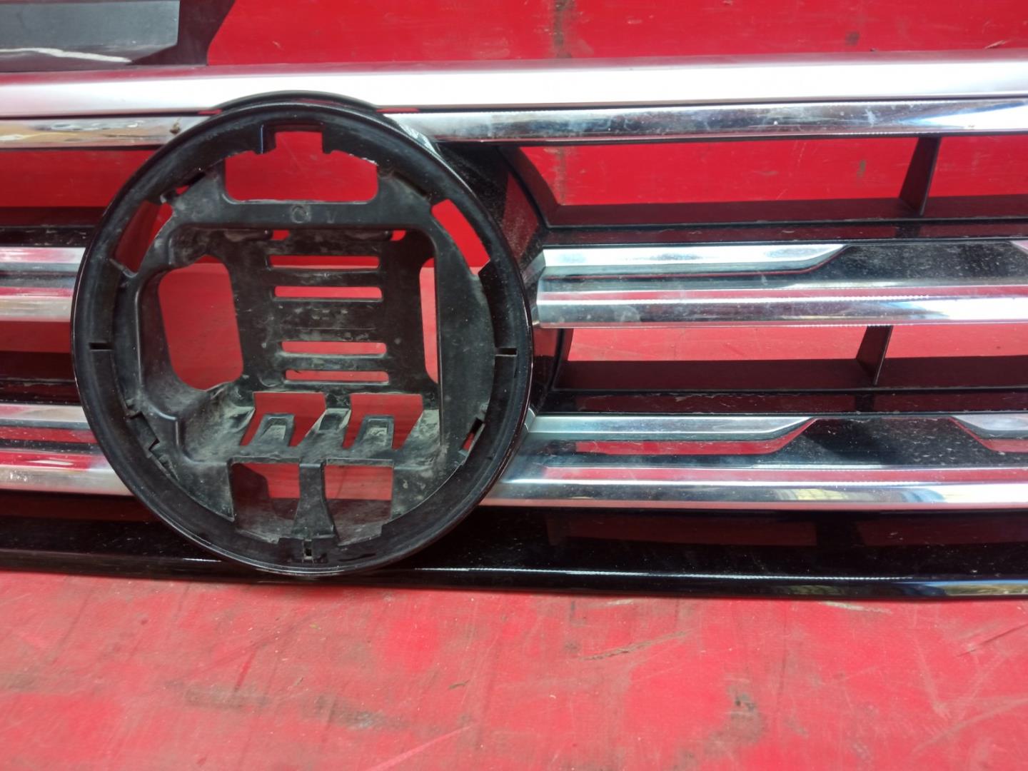 Решетка радиатора