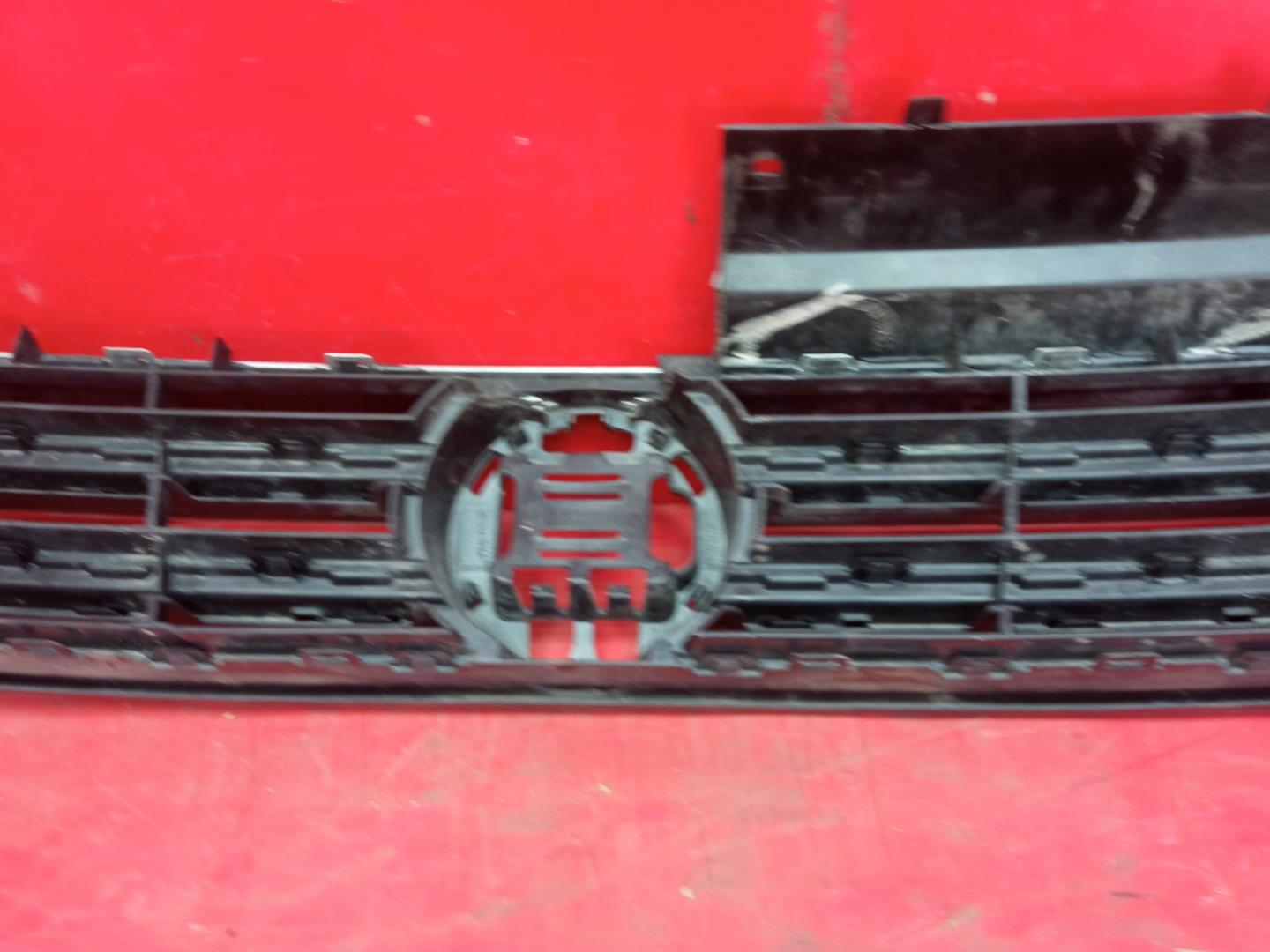 Решетка радиатора