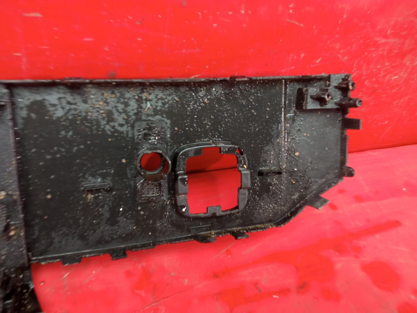 Накладка переднего бампера под номер