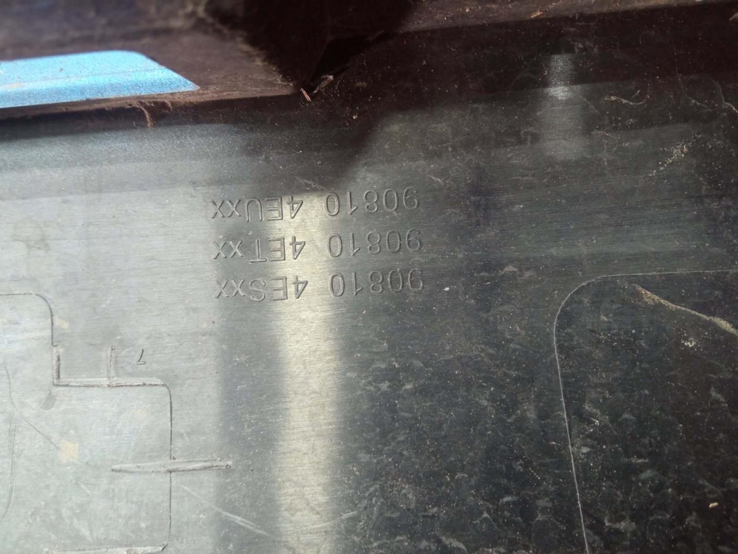 Накладка крышки багажника