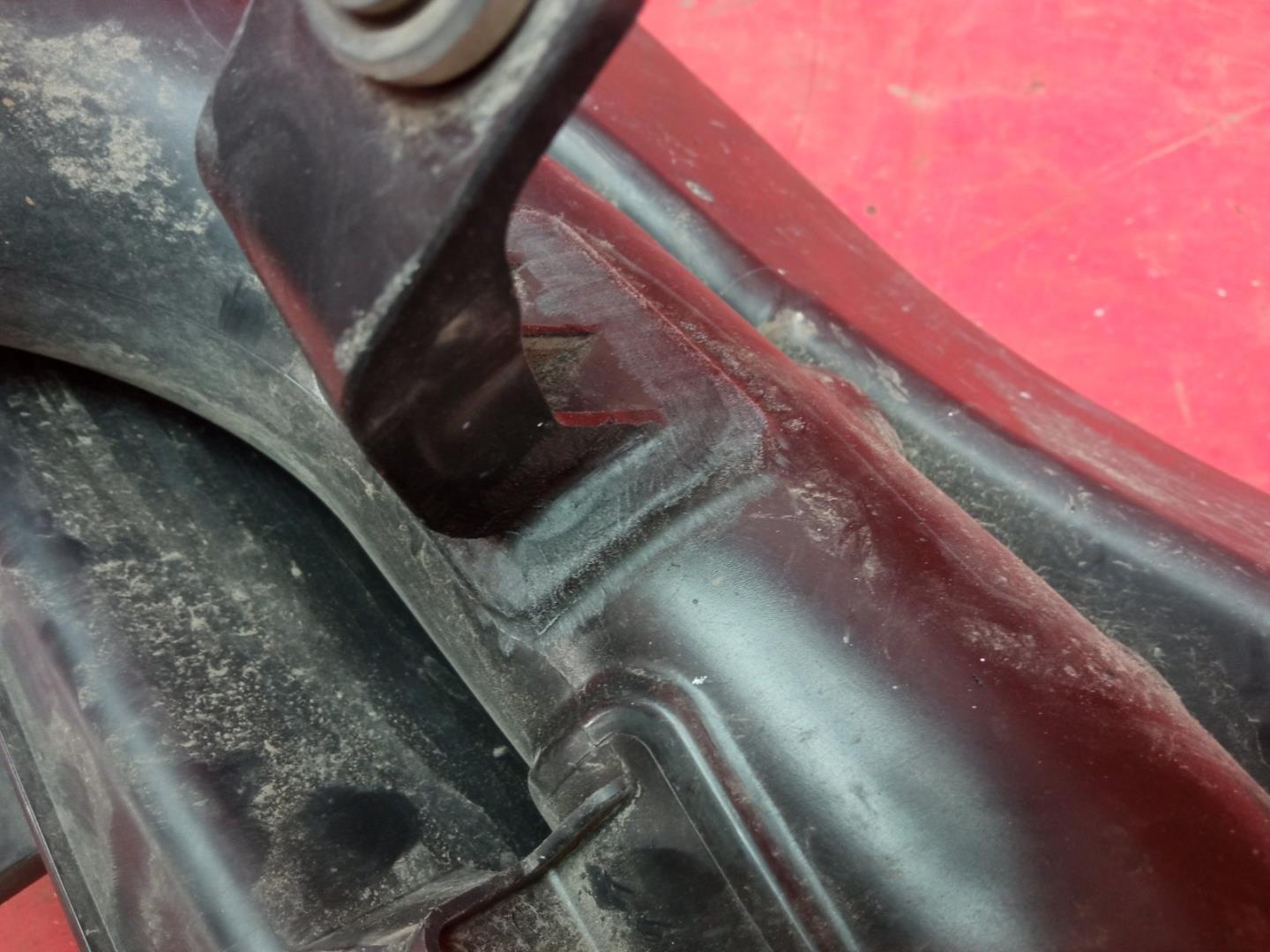 Резонатор воздушного фильтра