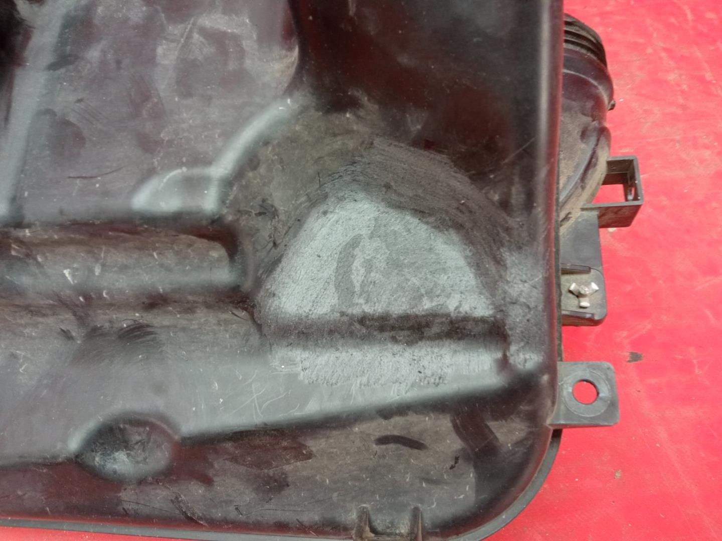 Резонатор воздушного фильтра