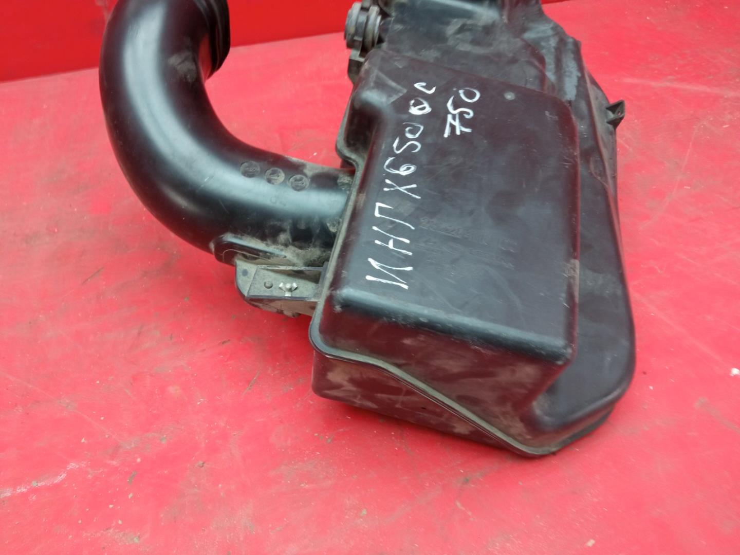 Резонатор воздушного фильтра