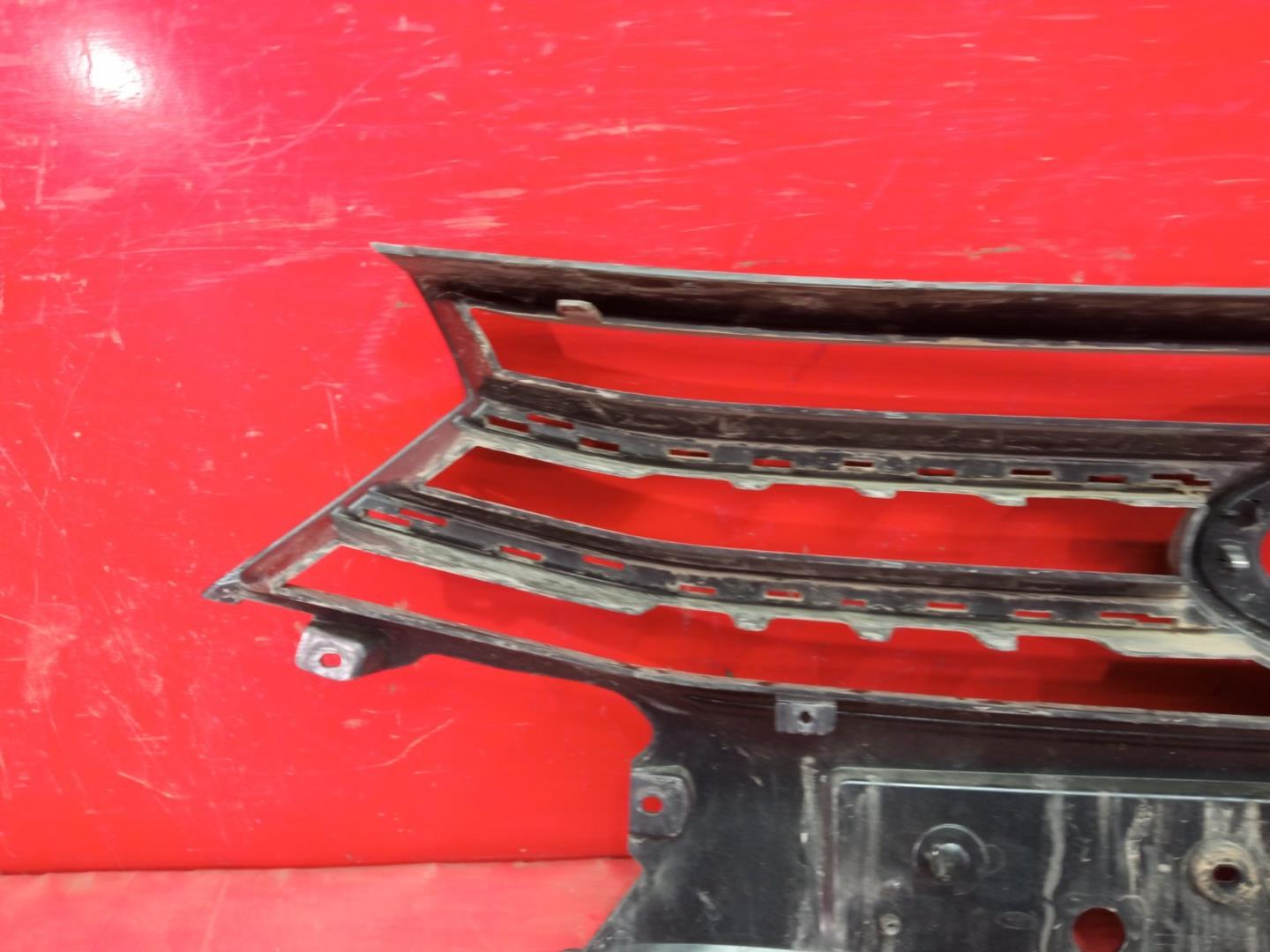 Решетка радиатора