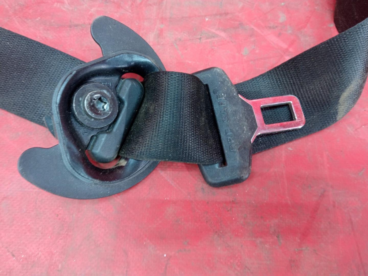 Ремень безопасности