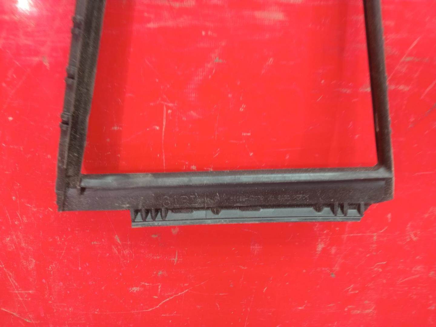 Уплотнитель стекла двери