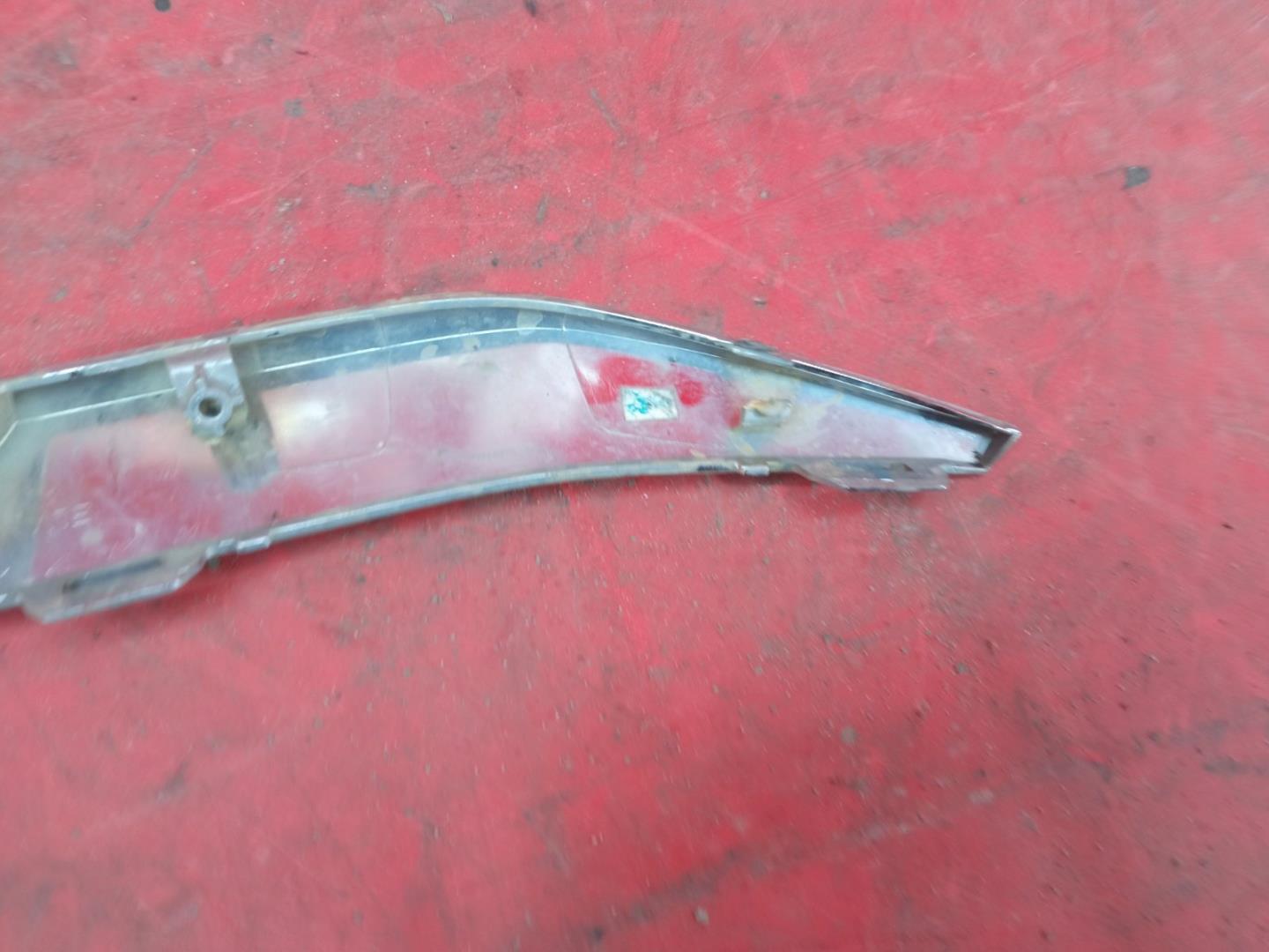 Накладка (кузов наружные)