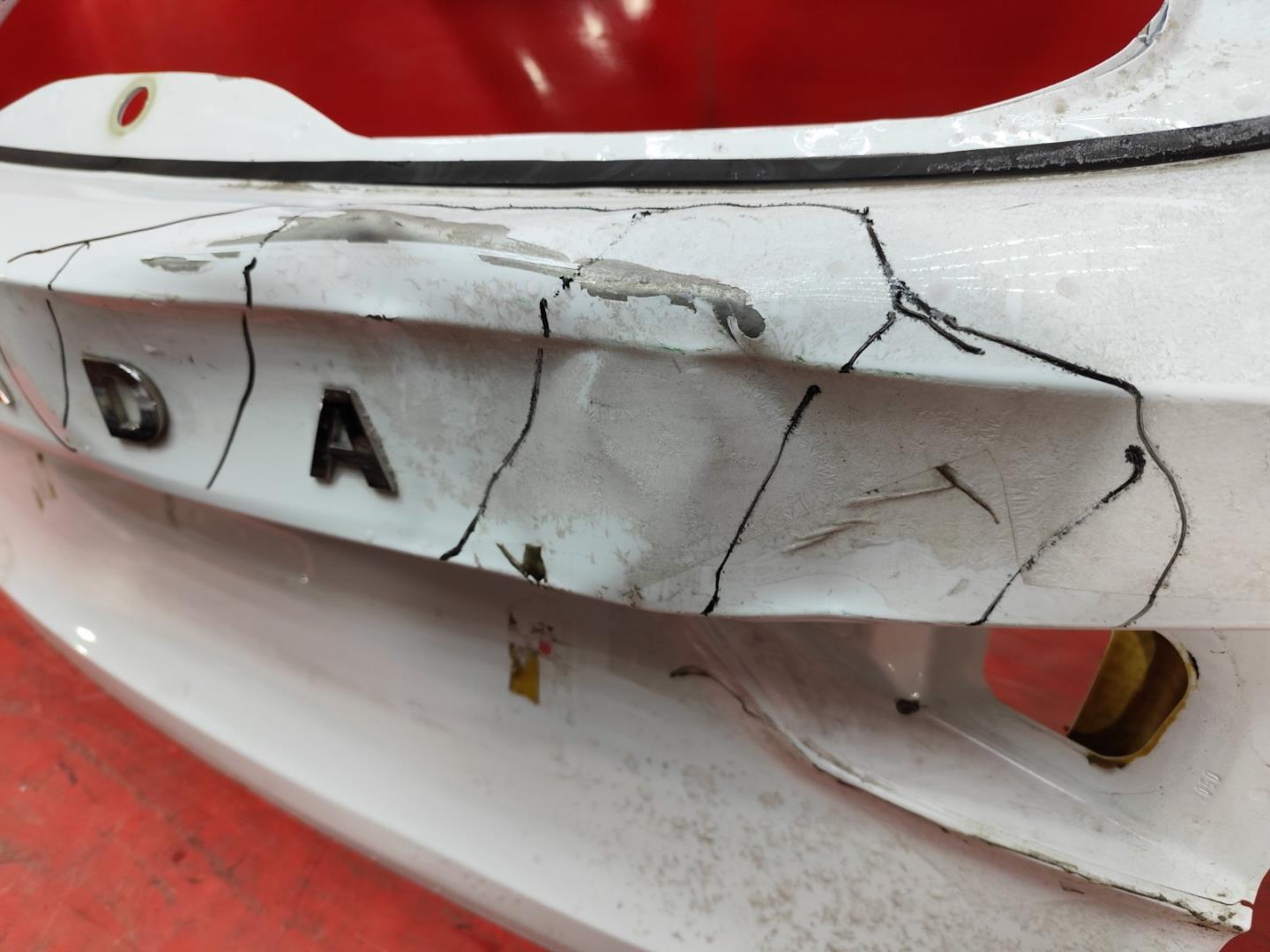 Крышка багажника