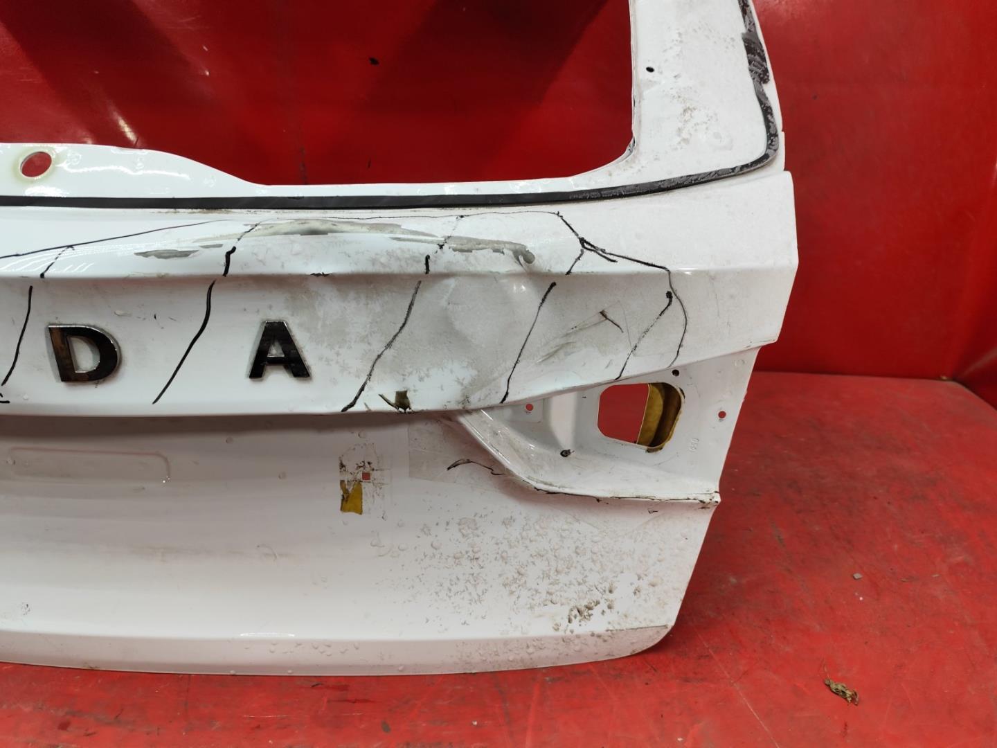 Крышка багажника