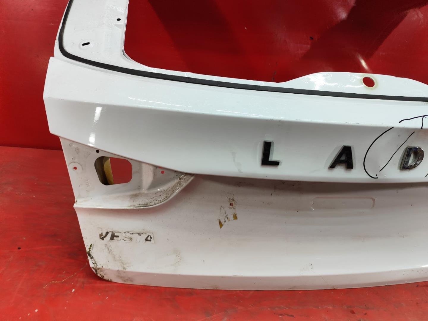 Крышка багажника