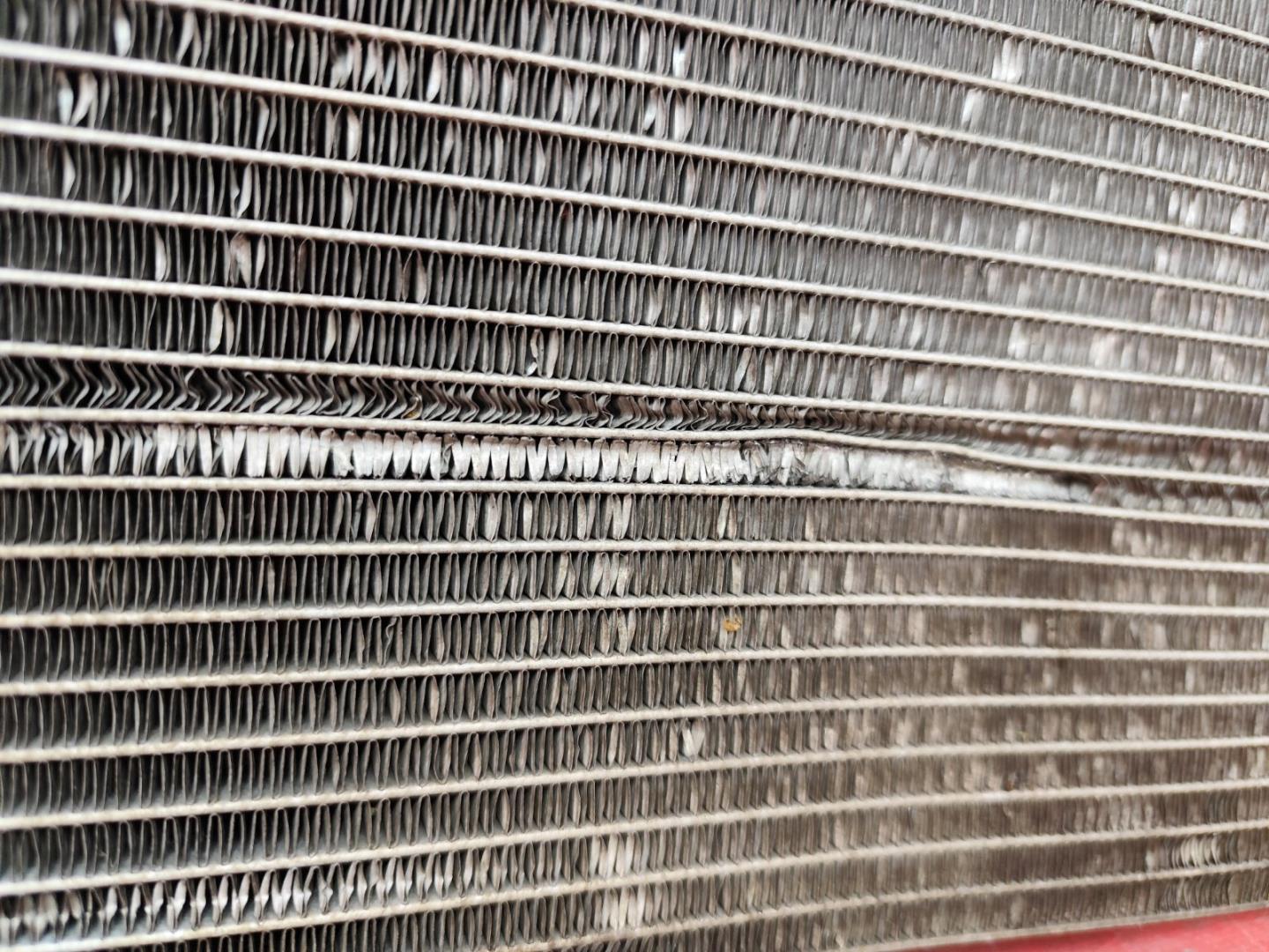 Радиатор кондиционера / конденсер