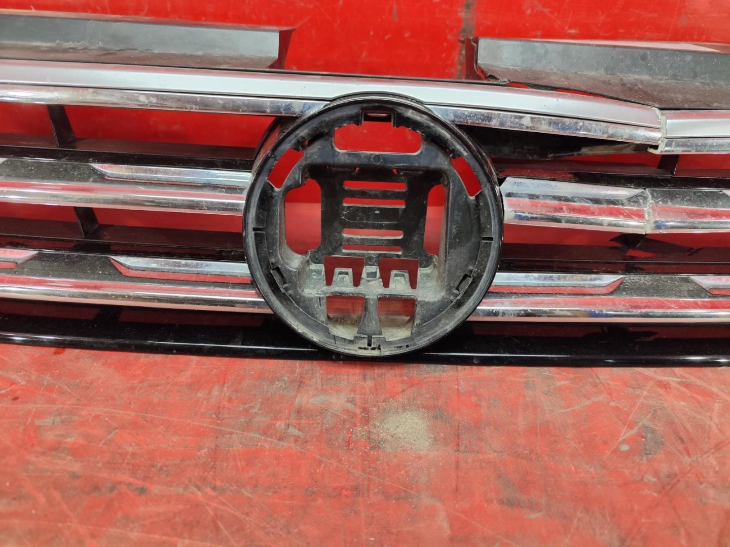 Решетка радиатора