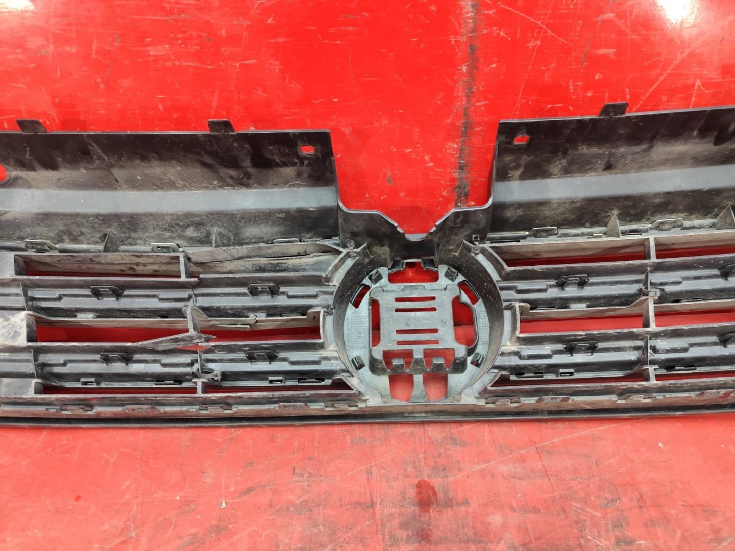 Решетка радиатора