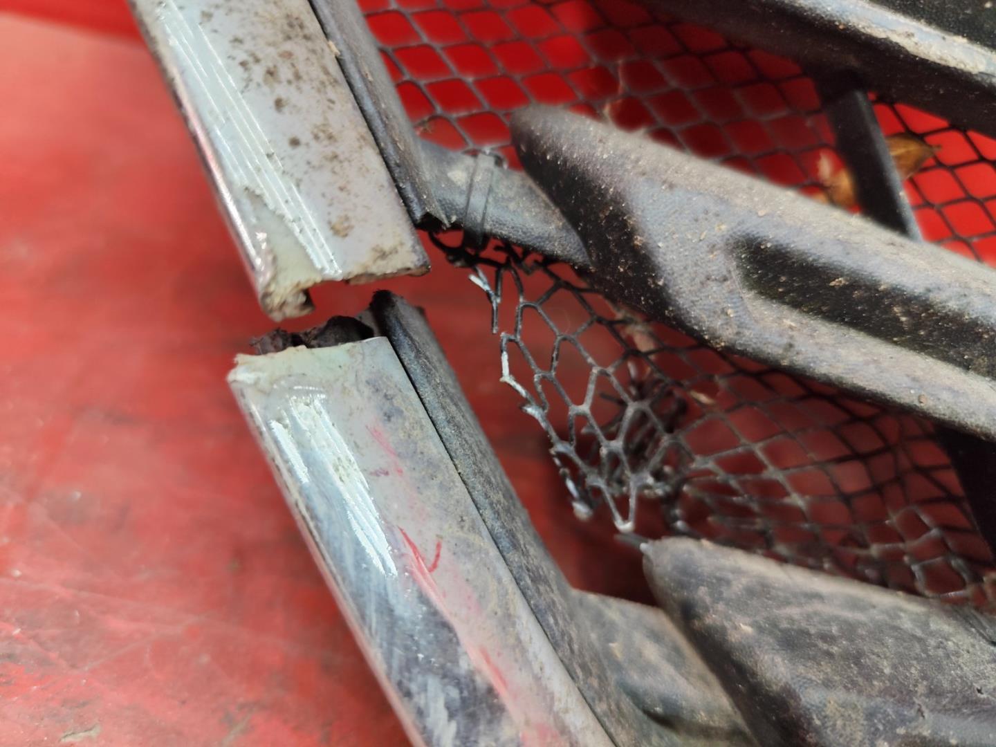 Решетка радиатора