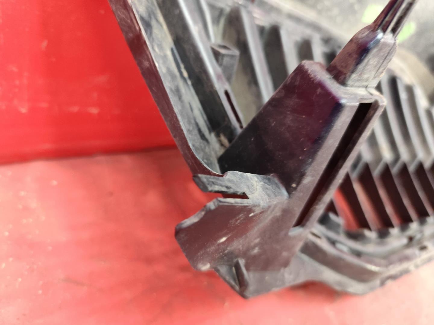 Решетка радиатора