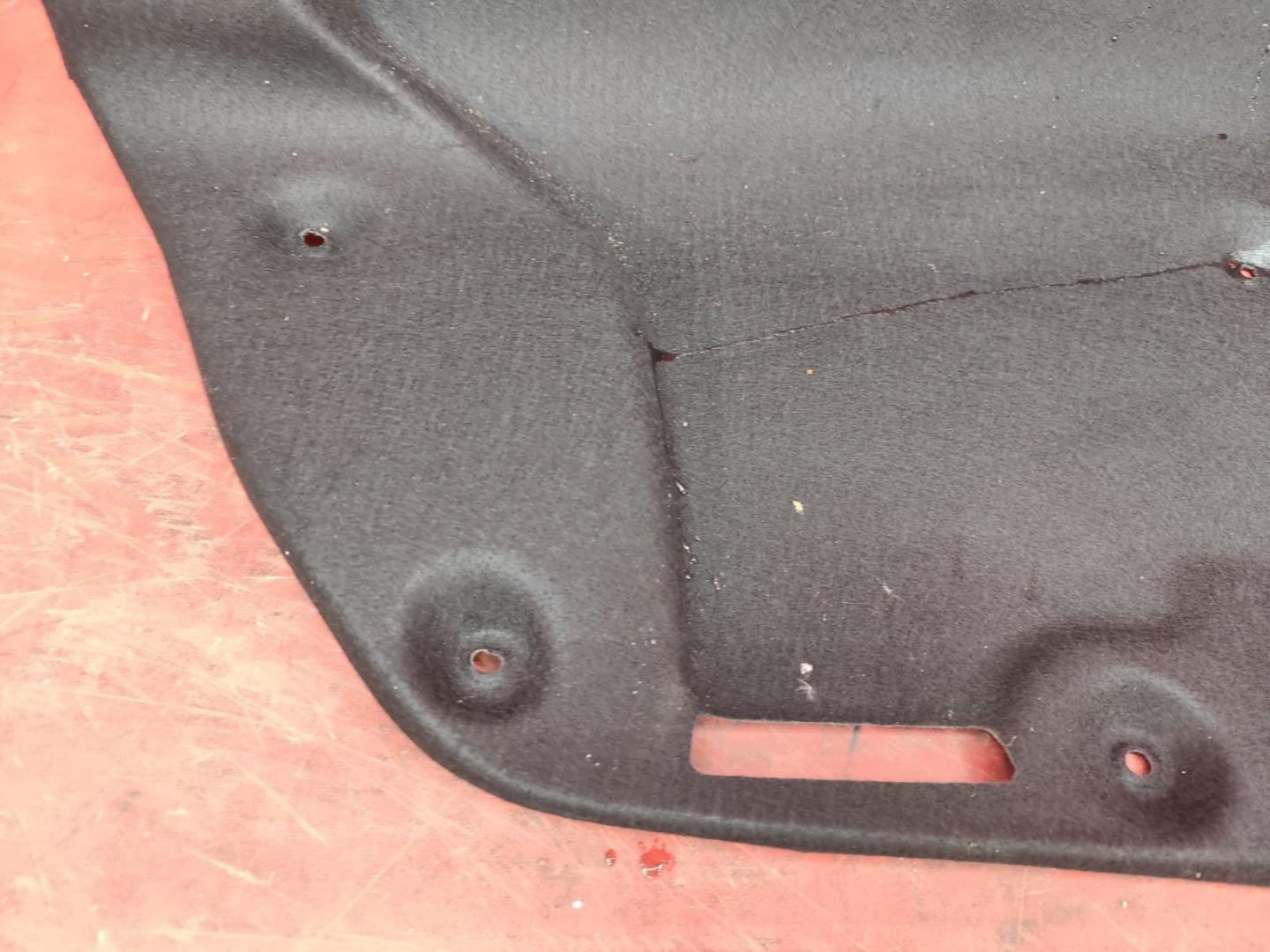 Обшивка багажника