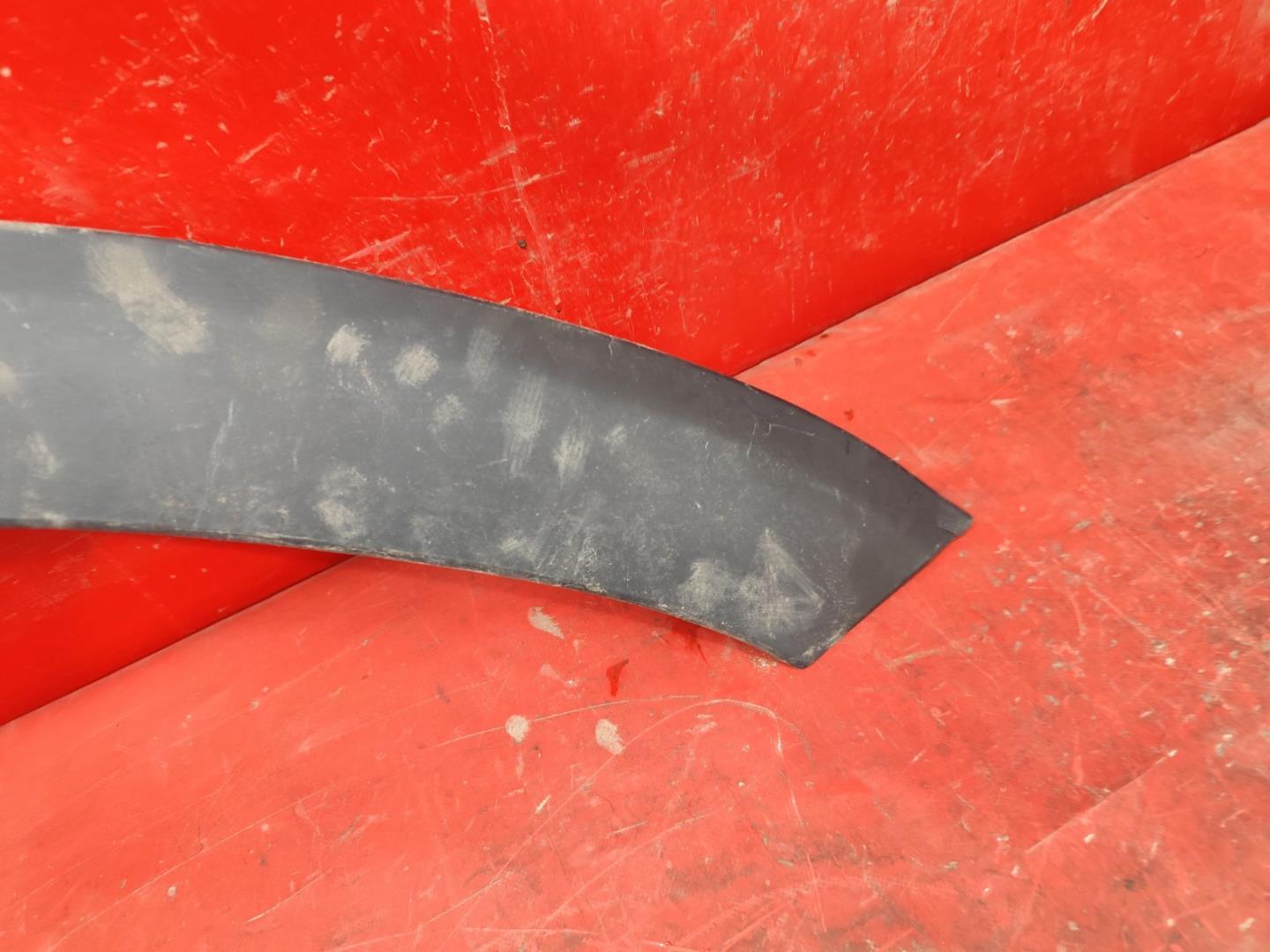 Накладка на крыло