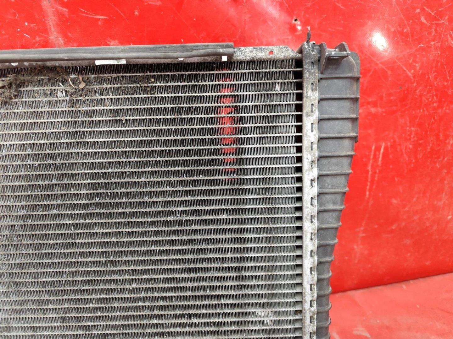 Радиатор охлаждения двигателя основной